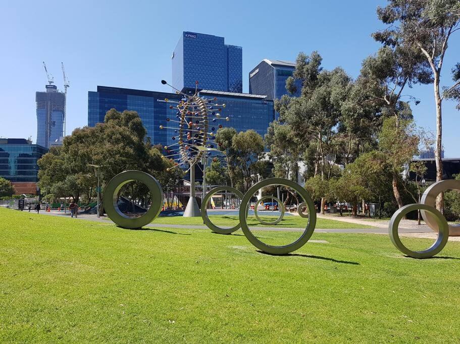 Melbourne Docklands Riverside Views Exteriör bild