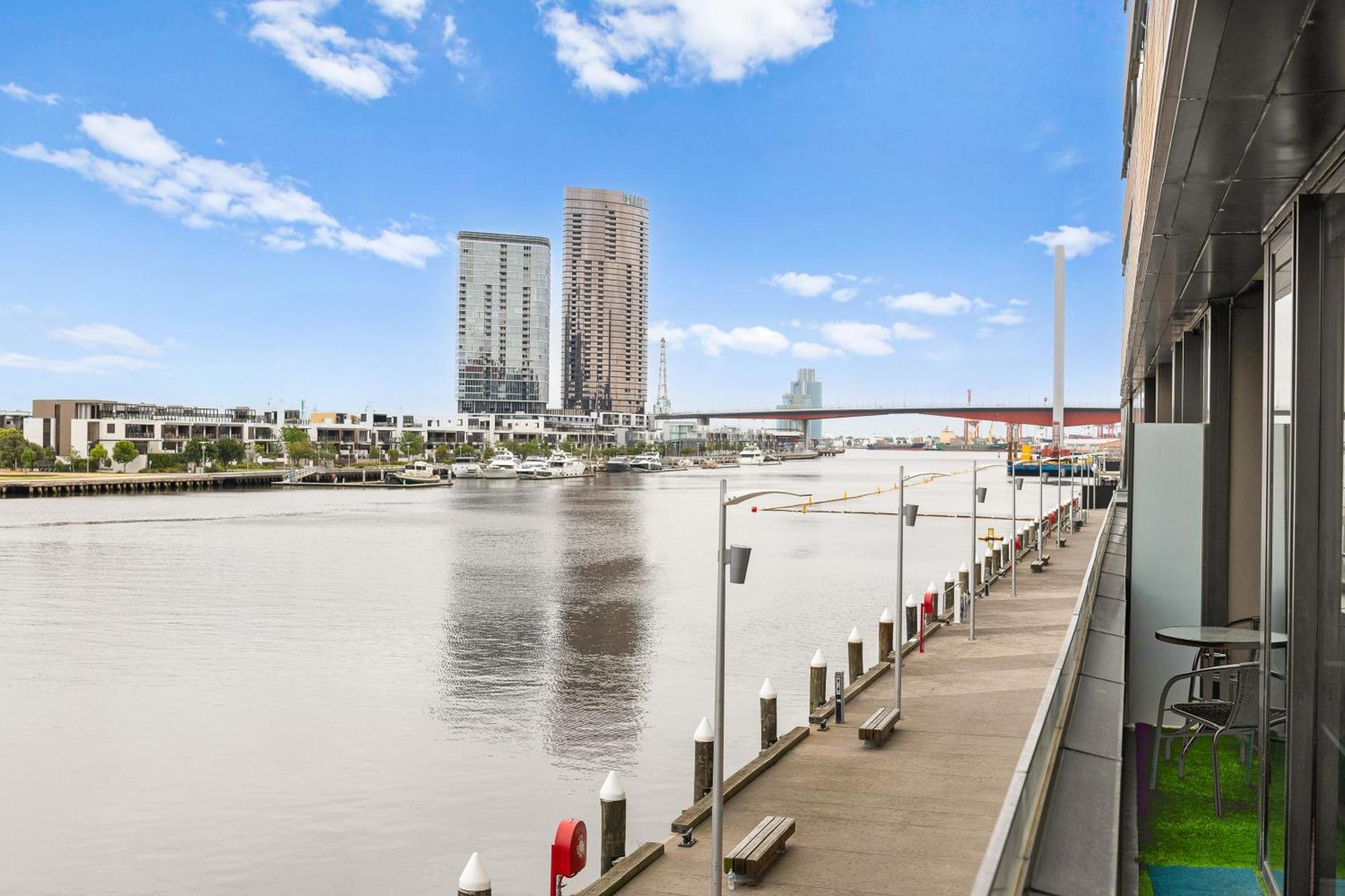 Melbourne Docklands Riverside Views Exteriör bild